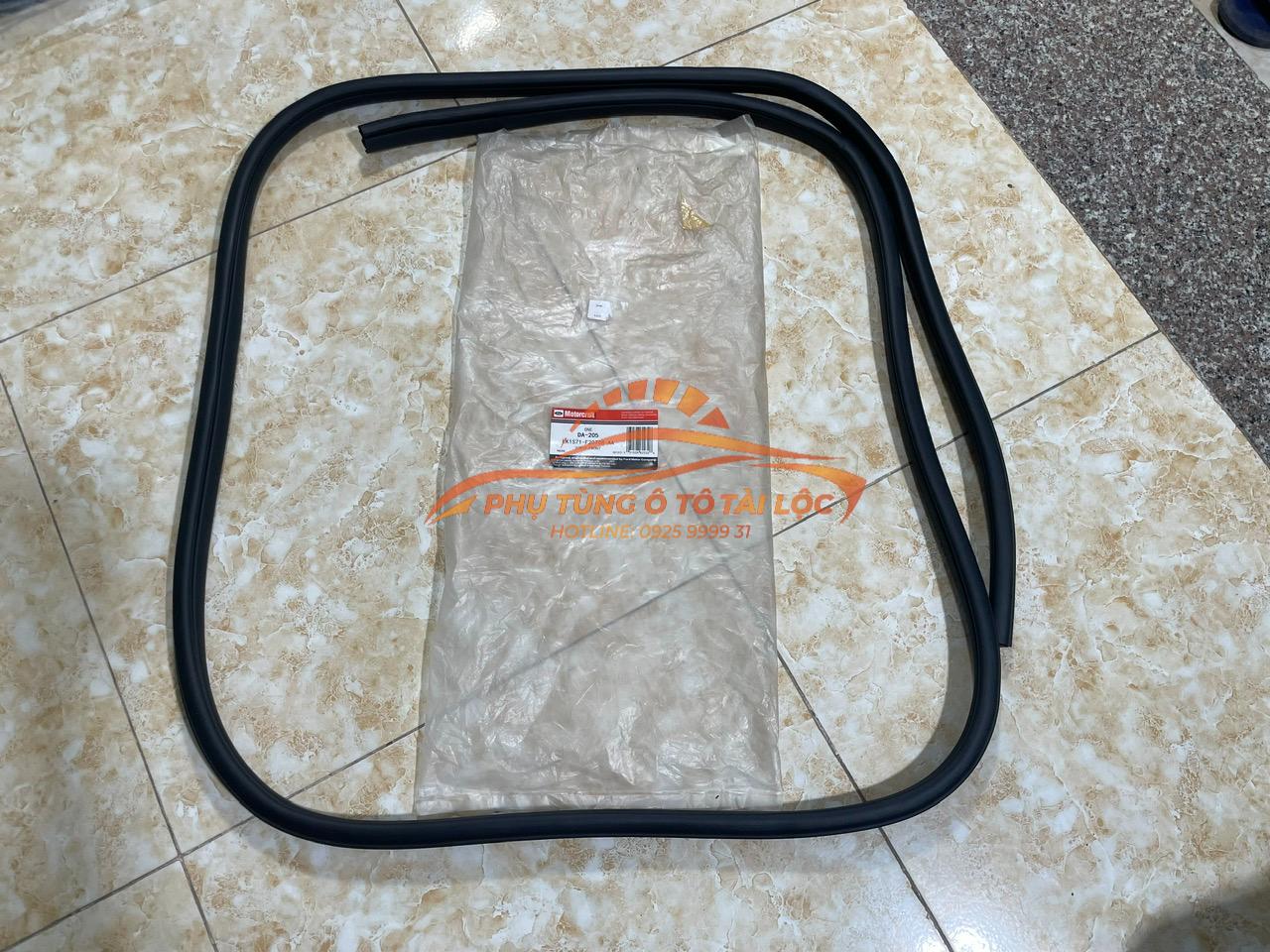 Gioăng khung cửa Ford Mondeo 2004 2007 – LK1S71F20708AA LE1S71F20708AG LE1S71F253A10AG LK1S71F253A10AA - Phụ Tùng Tài Lộc