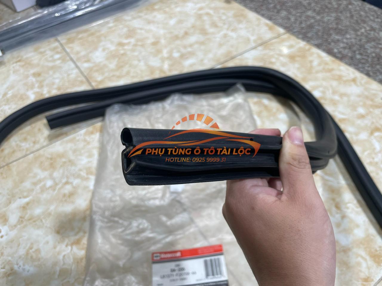Gioăng khung cửa Ford Mondeo 2004 2007 – LK1S71F20708AA LE1S71F20708AG LE1S71F253A10AG LK1S71F253A10AA - Phụ Tùng Tài Lộc - Ảnh 2