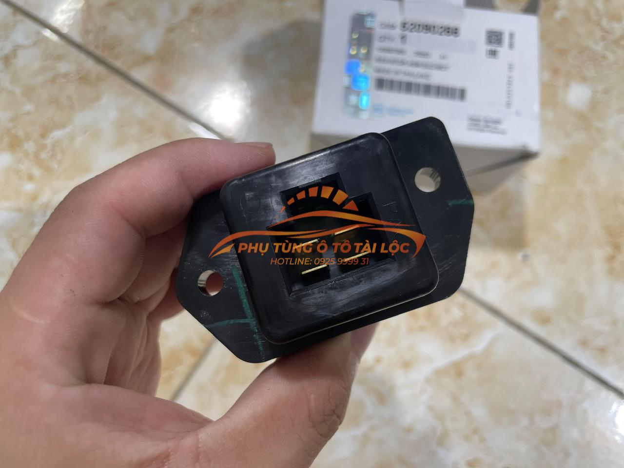 Trở quạt điều hòa Chevrolet Trailbalzer 2013 2020 52090266 - Phụ Tùng Tài Lộc - Ảnh 2