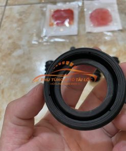 Cupen chụp bụi phanh sau Mazda CX9 2011-2017 chính hãng L2Y62646ZA