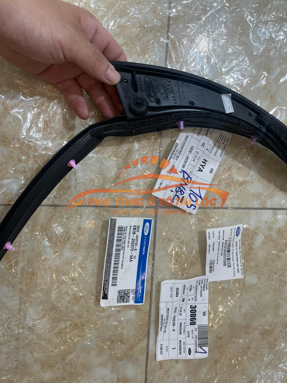 Gioăng cánh cửa trước Ford Ranger 2016 - EB3Z2620709B / EB3B2620709AA