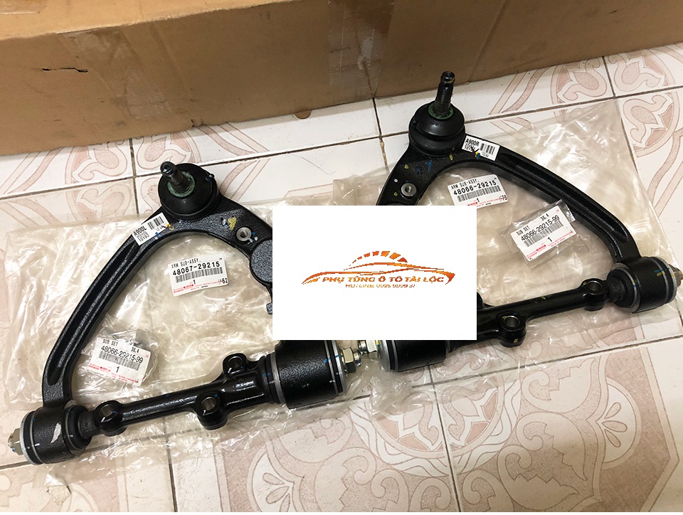 Càng A trên Toyota Hiace 2007-2012 Xịn - 4806729215 / 4806629215