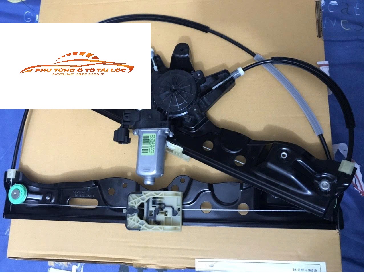 Compa lên kính Ford Ranger Mazda BT50 2013-2018 Xịn cửa trước – AB392123200BG-AB392123201CG
