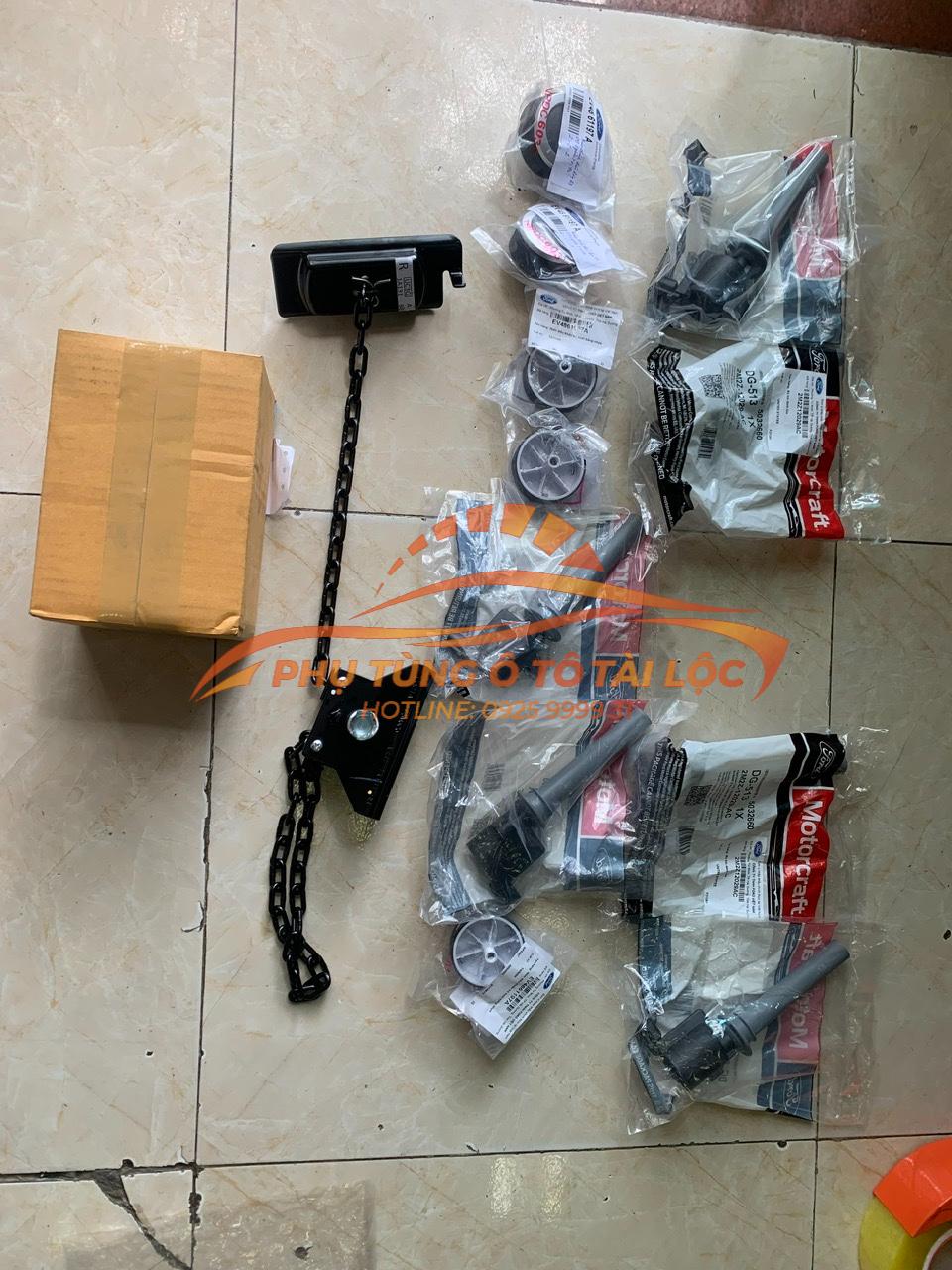 Bô bin Núm chỉnh điều hòa Ford Escape 2001-2013 Xịn – 2M2Z12029AC / 8M2E12A366AA / EV4861197A / EW0861197A