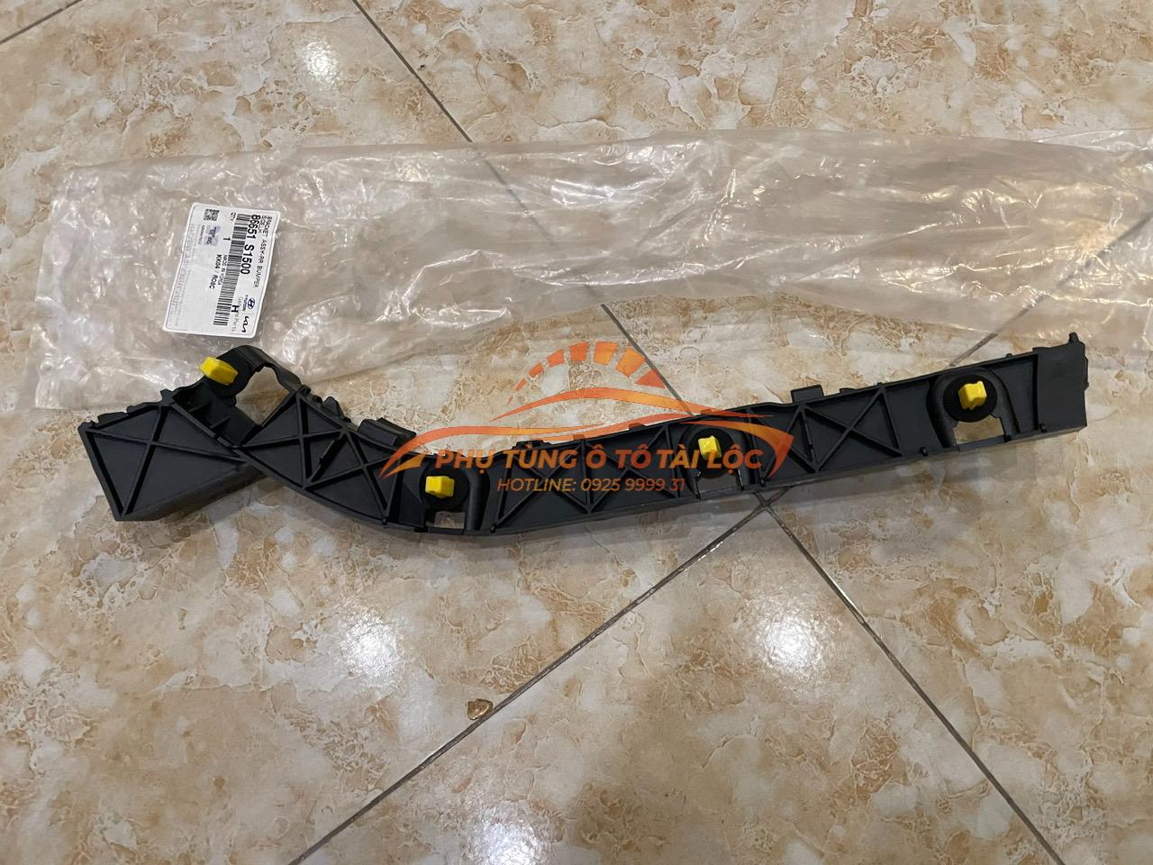 Tai cài ba đờ xốc sau Hyundai Santafe 2019-2021 sau tài LH Xịn - 86651S1500
