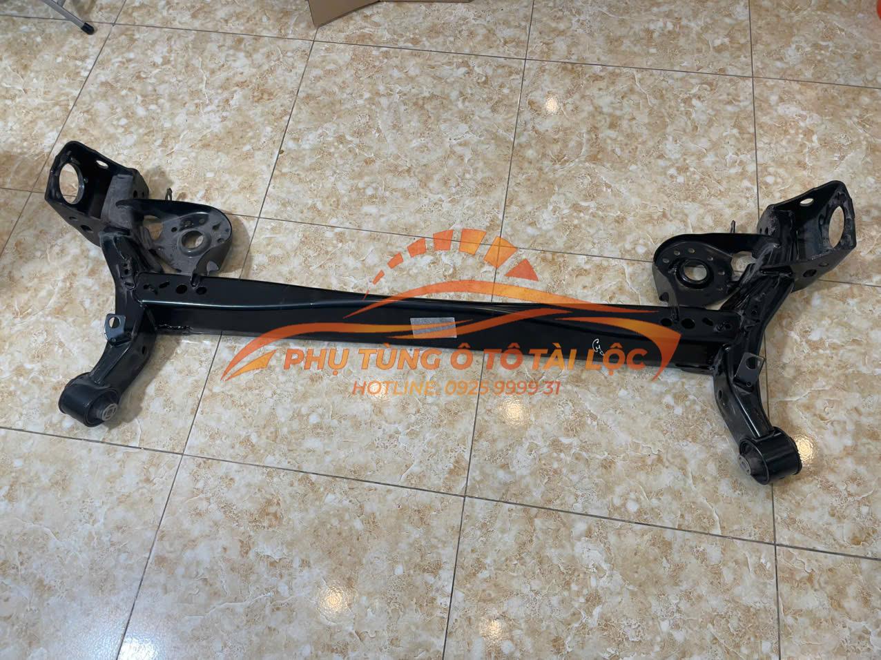 Dầm cầu sau Toyota Vios 2014-2016 421100D431