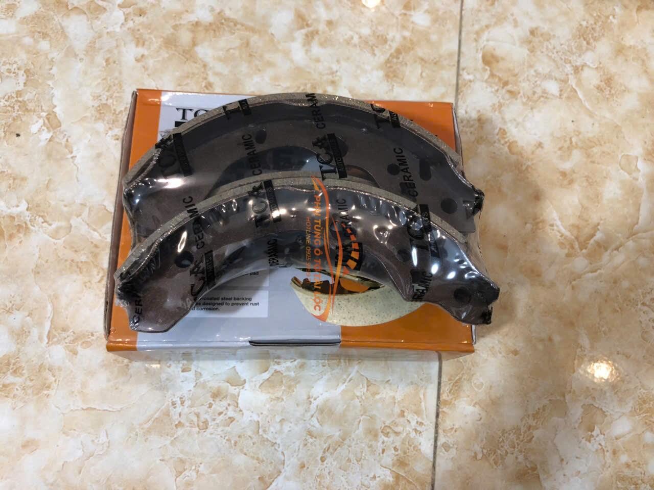 Guốc phanh sau Ford Laser 2000-2005 BJYM2638ZMC B2YD2438Z