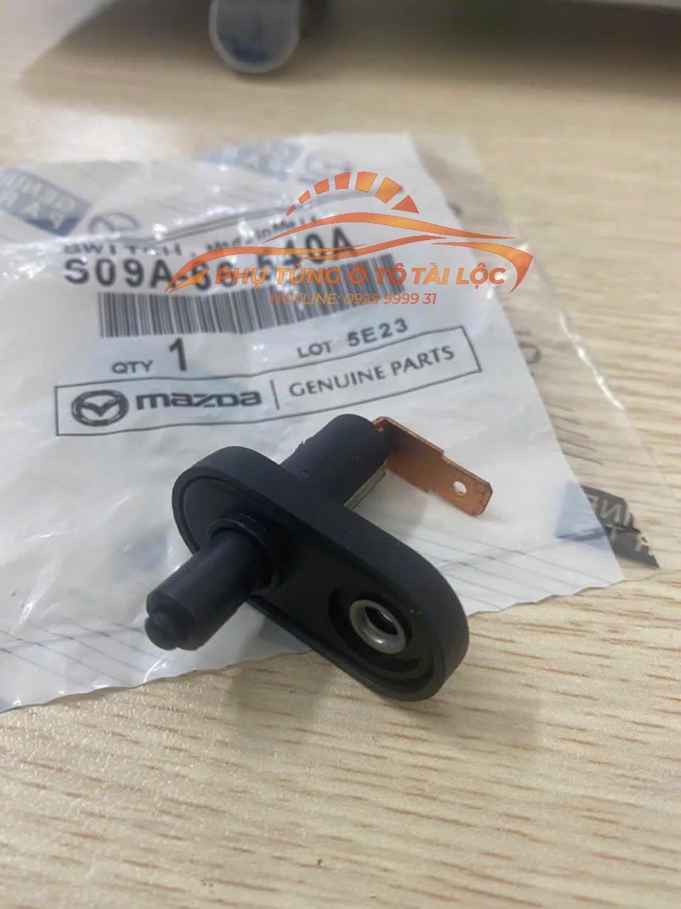 Tiếp điểm cửa Ford Everest 2005-2009 S09A66540A