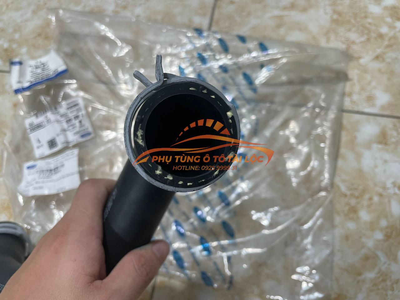 Ống cao su nối két nước làm mát vào van hằng nhiệt Ford Focus 2015-2019 - F1FZ8286H / F1F18286DF - Phụ Tùng Tài Lộc - Ảnh 5
