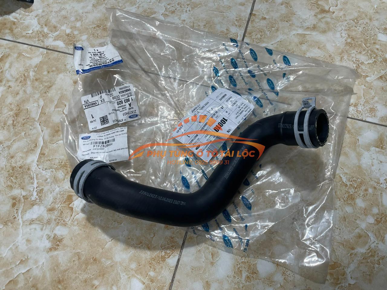 Ống cao su nối két nước làm mát vào van hằng nhiệt Ford Focus 2015-2019 - F1FZ8286H / F1F18286DF - Phụ Tùng Tài Lộc