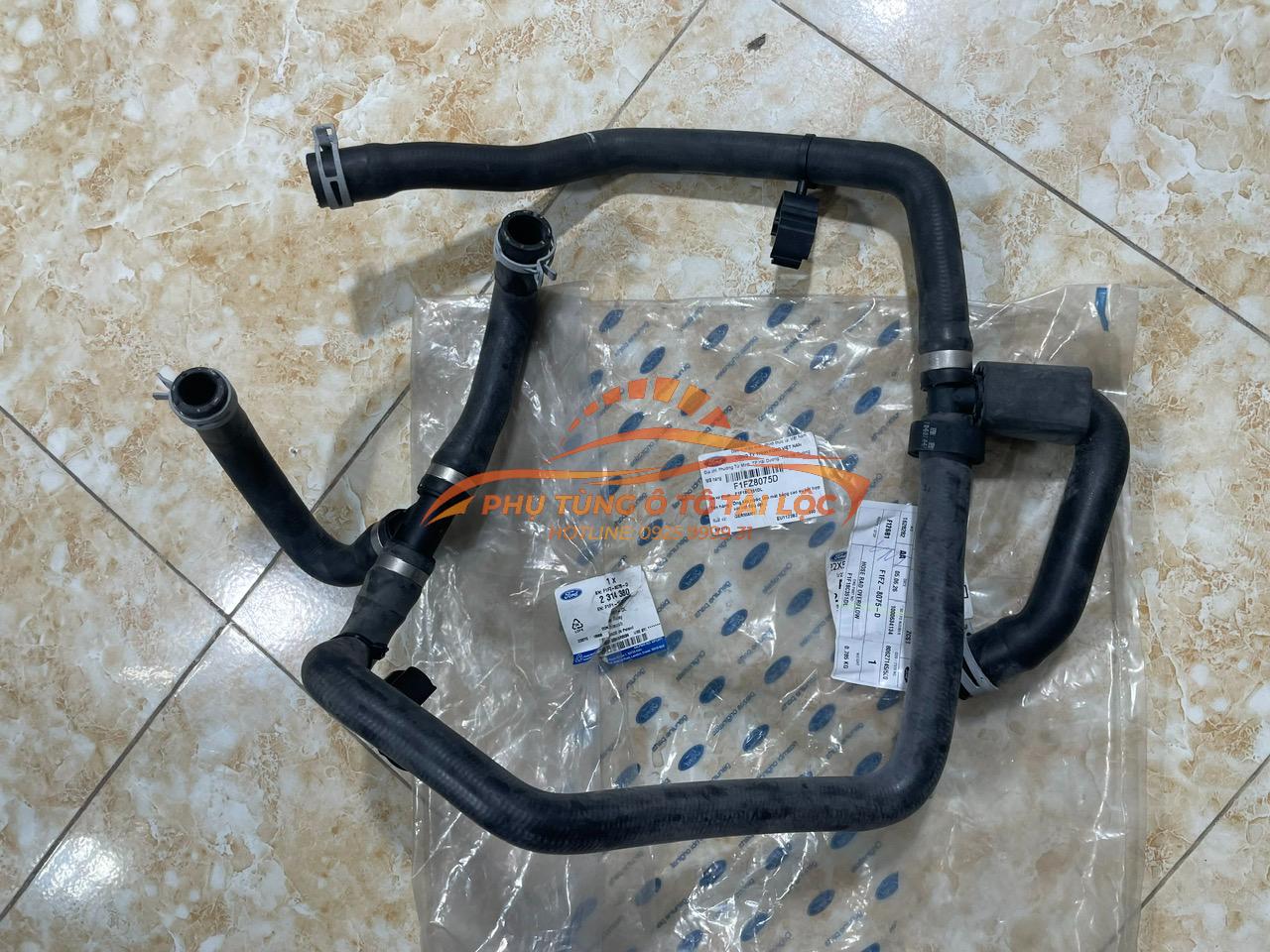 Ống két nước làm mát bằng cao su kết hợp với vật liệu dệt Ford Focus 2015-2019 - F1FZ8075D / F1F118C351DL - Phụ Tùng Tài Lộc - Ảnh 8