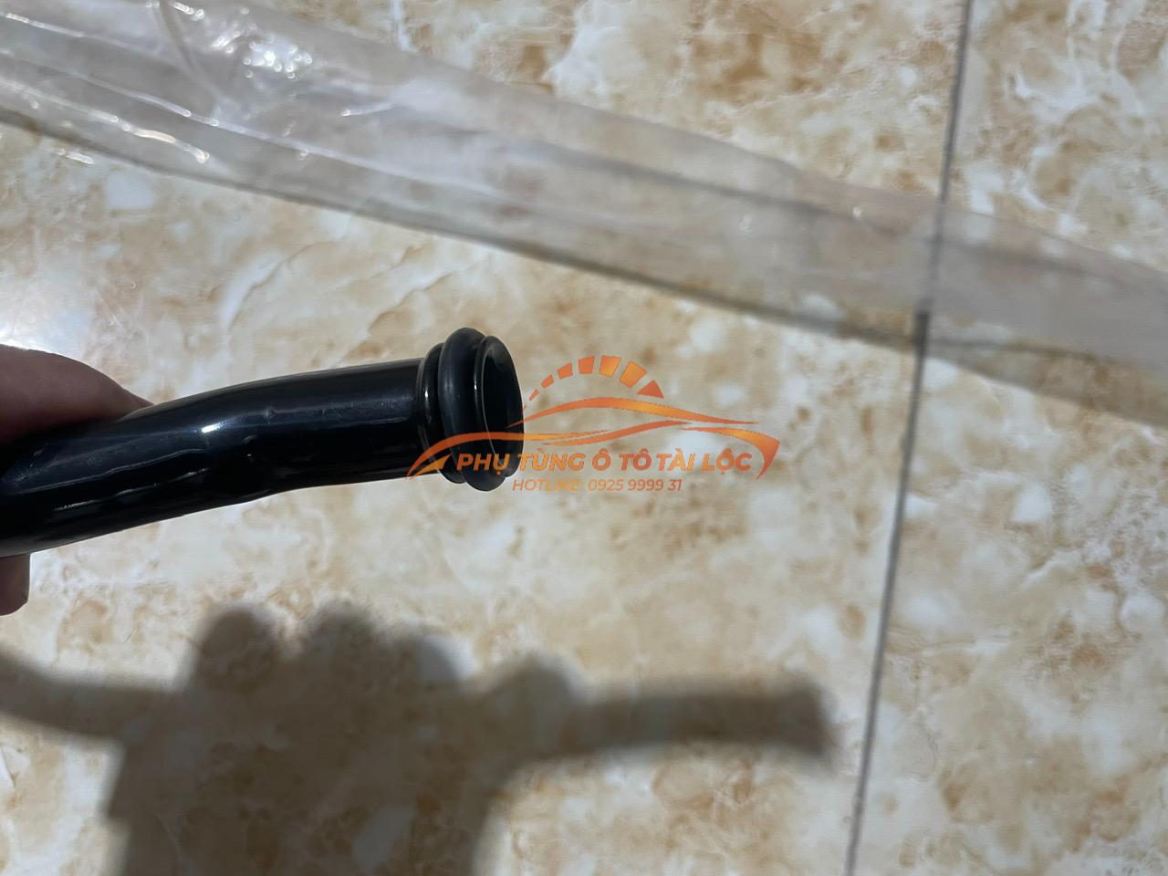 Tuy ô nước từ van hằng nhiệt về cụm chia nước Ford Laser 2001-2005 – FSM315270A - Phụ Tùng Tài Lộc - Ảnh 3