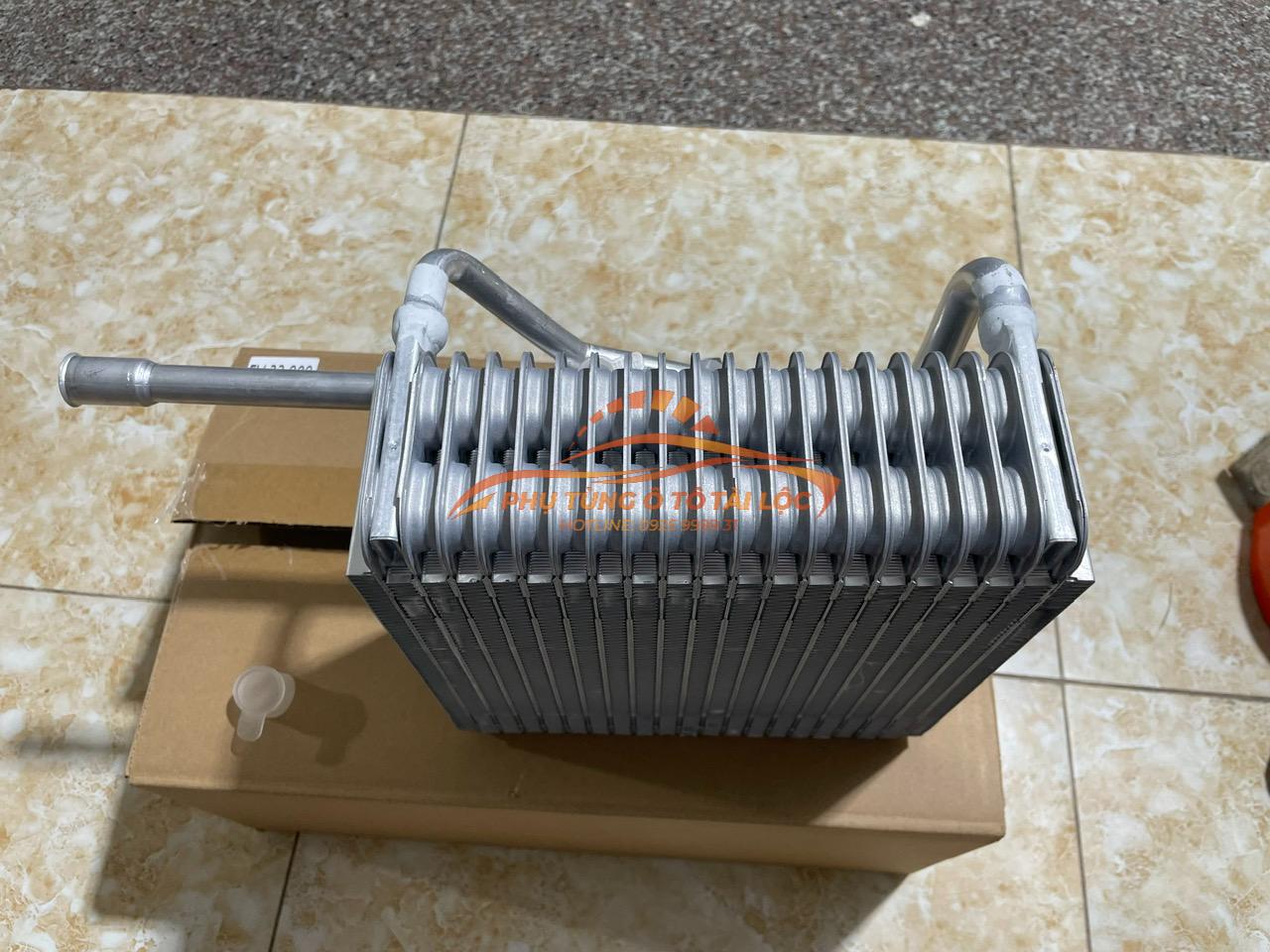 Dàn lạnh Ford Laser 2001-2005 – 9300012600
