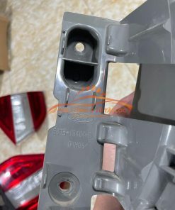 Đèn hậu ngoài Ford Everest 2018-2021 - EB3B13404BF
