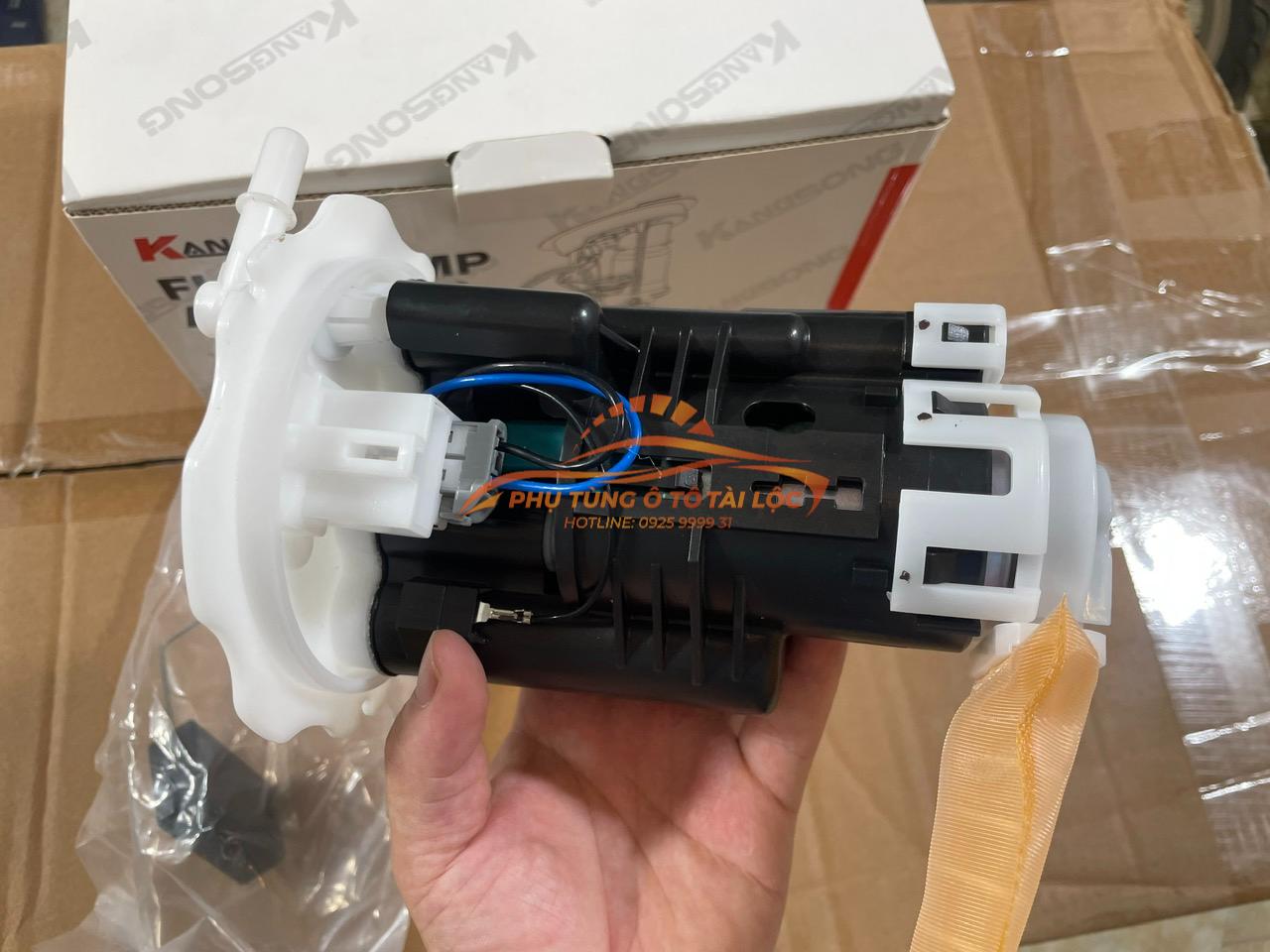 Cụm bơm xăng Ford Laser 2001-2005 ZL011335ZA