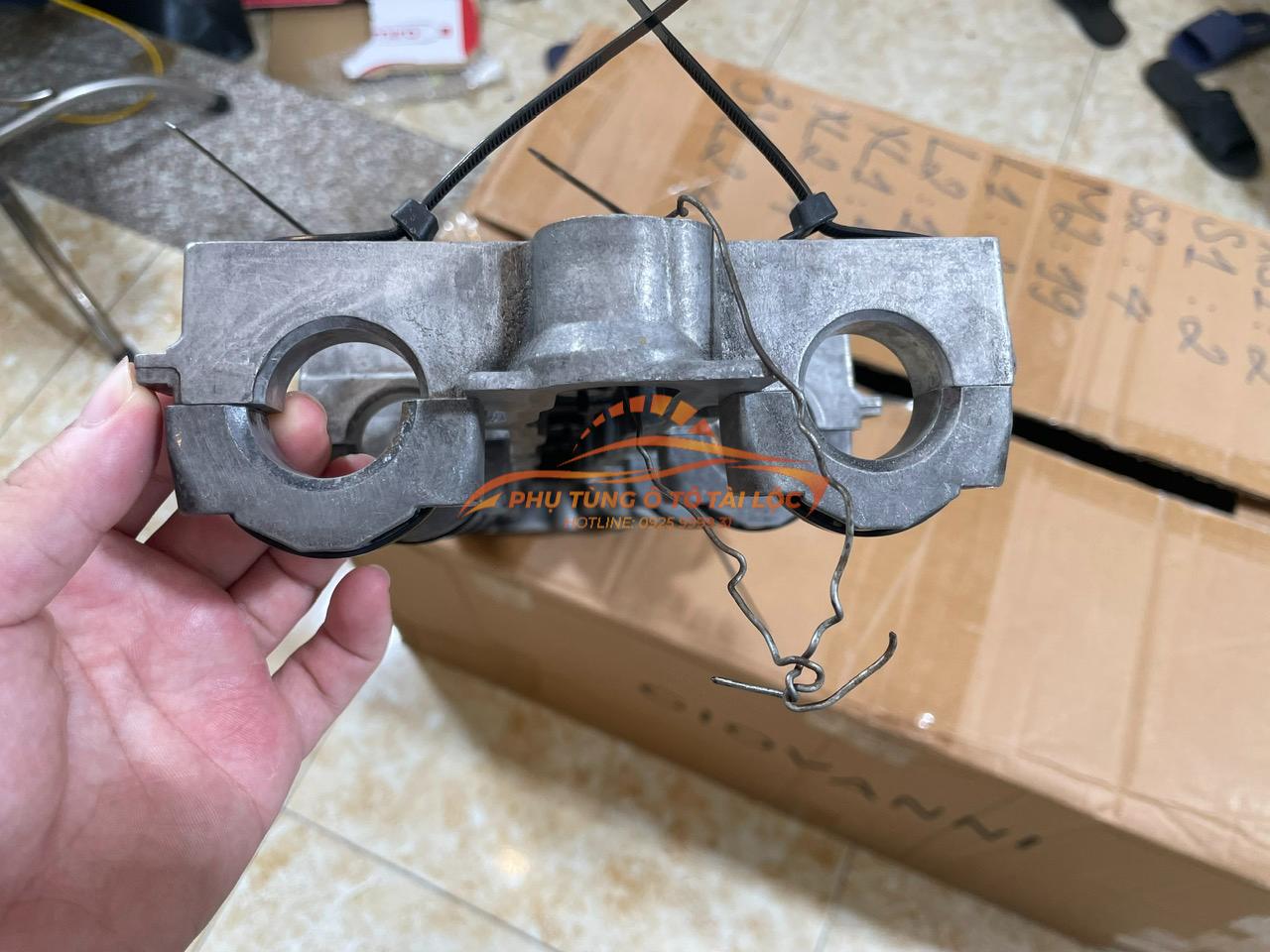 Nắp giàn cò Ford Everest 2009-2015 WE0110100J