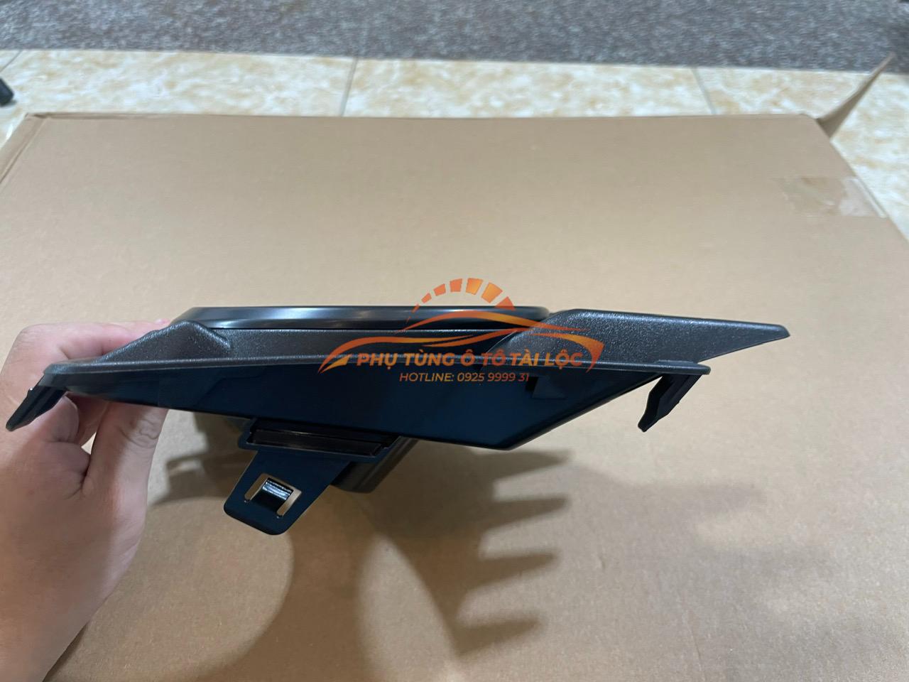 Ốp đèn gầm, Ốp đèn sương mù xe Mitsubishi Attrage 2022-2025 6400J651
