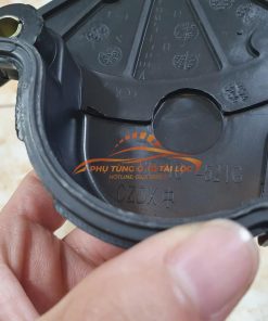 Nắp cam giữa Ford Laser 2001-2005 B6F610521