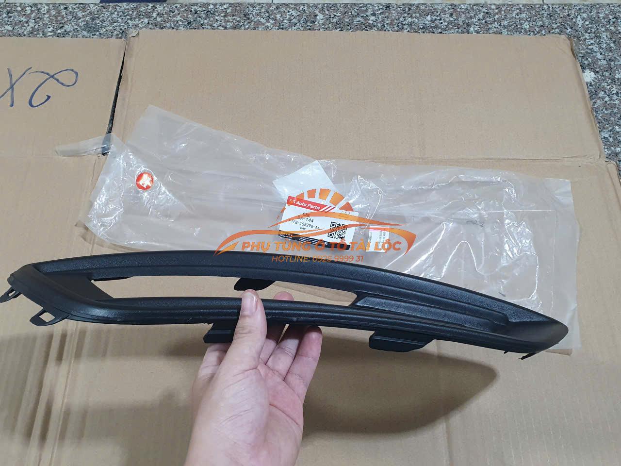 Ốp đèn gầm Ford Focus 2015-2019 F1EB15A298AA