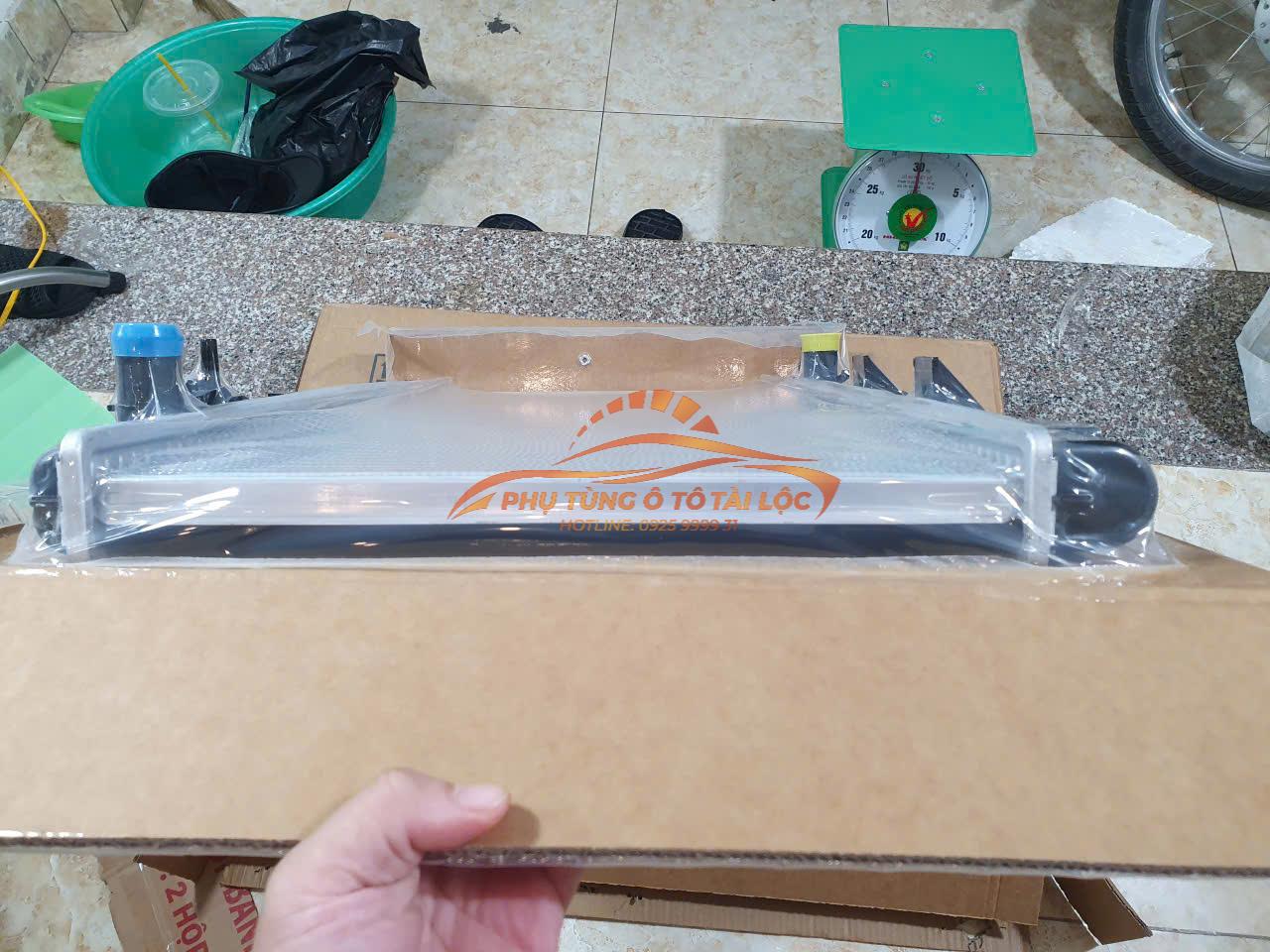 Két nước Ford Laser 2001-2005 – ZL3315200
