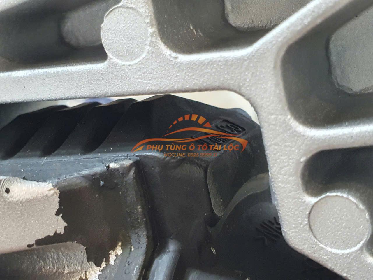 Chân đầu máy Ford Focus 2015-2019 – CV616F012GA