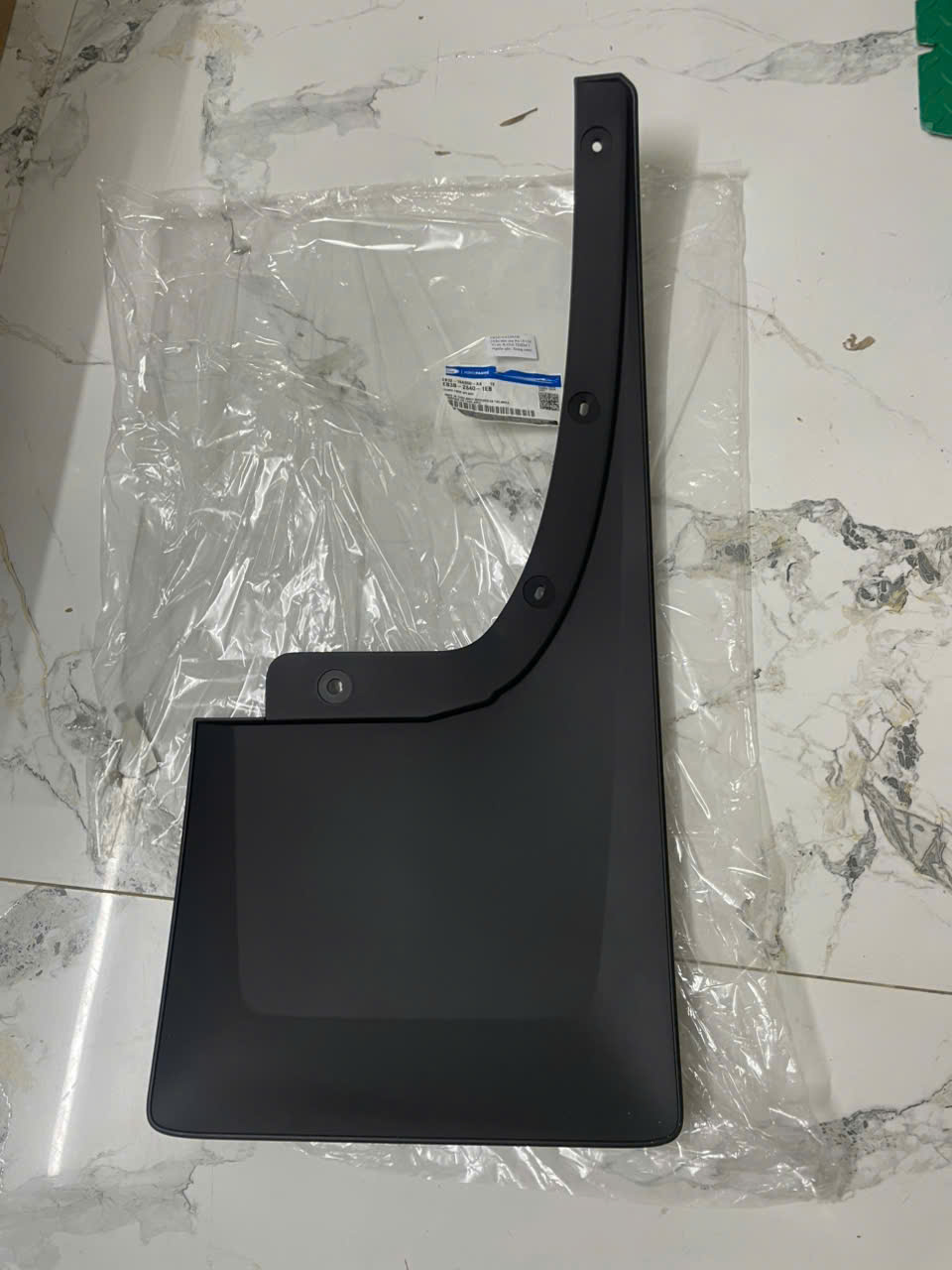 Chắn bùn sau Ranger 18 LH RH – EB3Z16A550AK / EB3B28401EB/ EB3Z16A550AJ / EB3B28400EB