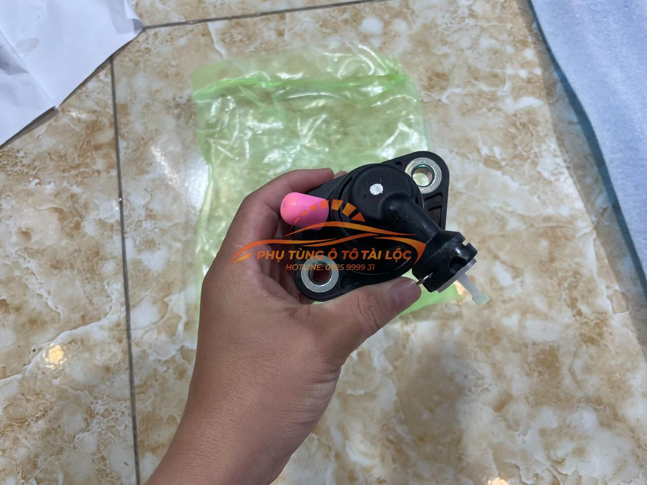 Chuột côn Chevrolet Spark M300 2010-2018 25208379