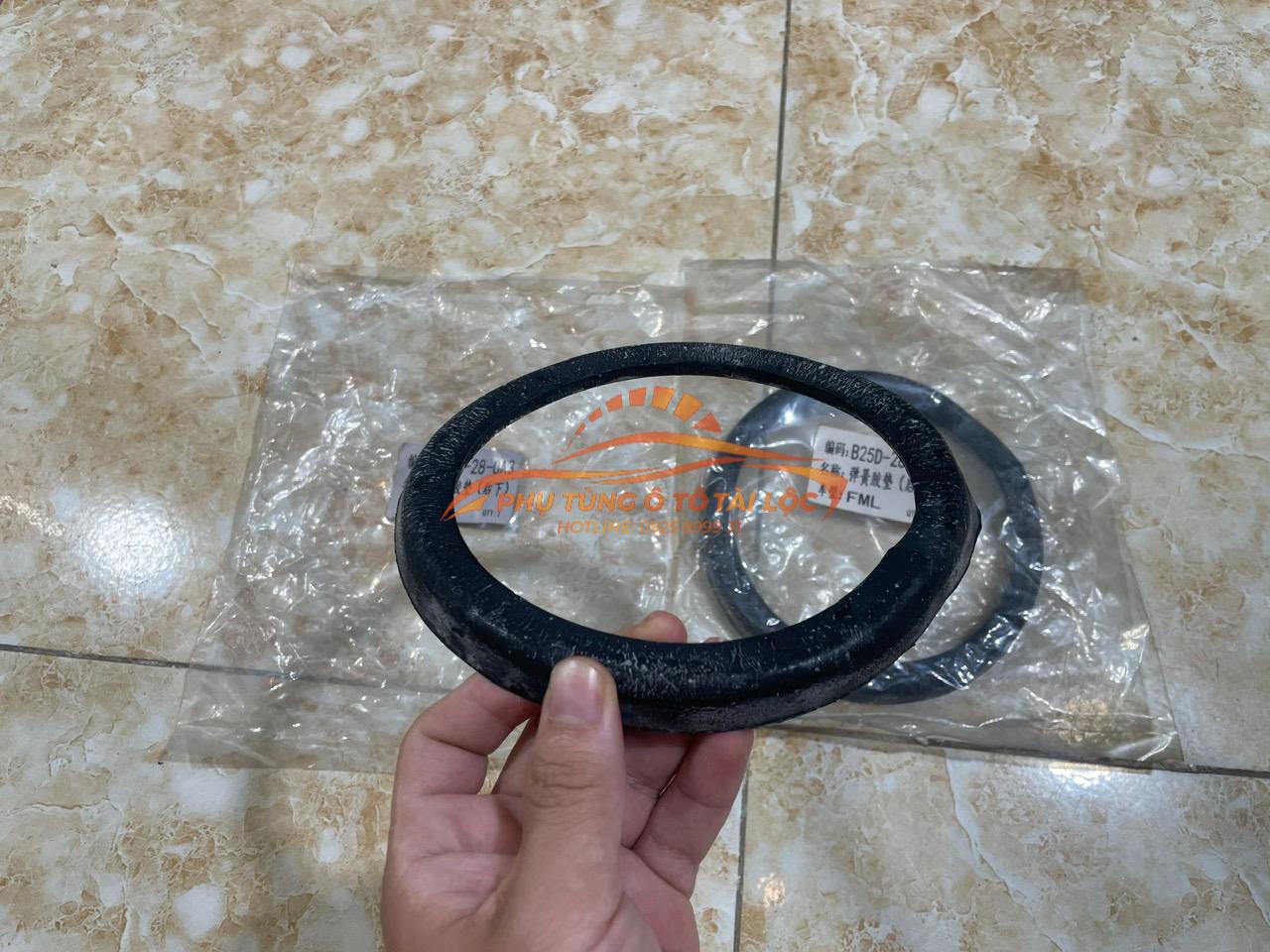 Cao su đệm lò xo giảm xóc Ford Laser Premacy – B25D280A3