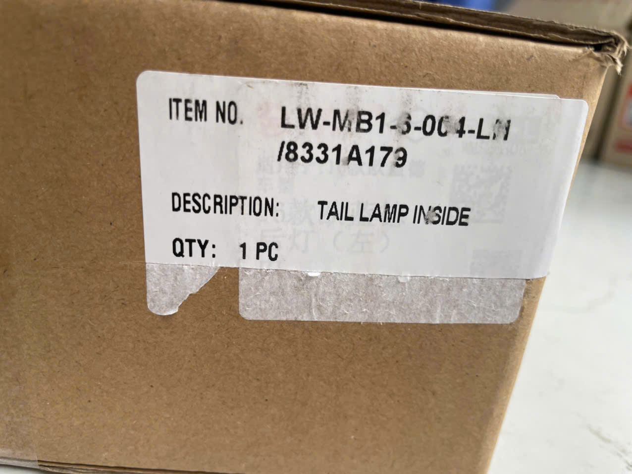 Đèn hậu trong Mitsubishi Orlando 2019 - 8331A179