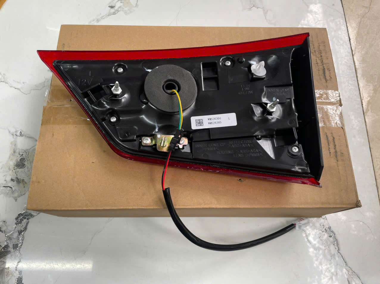 Đèn hậu trong Mitsubishi Orlando 2019 - 8331A179