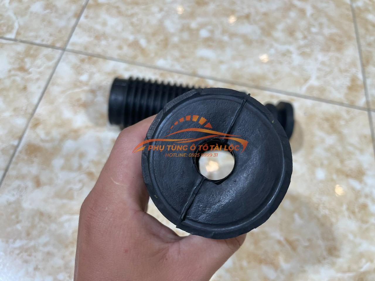 Tăm bông chụp bụi giảm sóc Ford Laser 2000-2005 | C100340A5