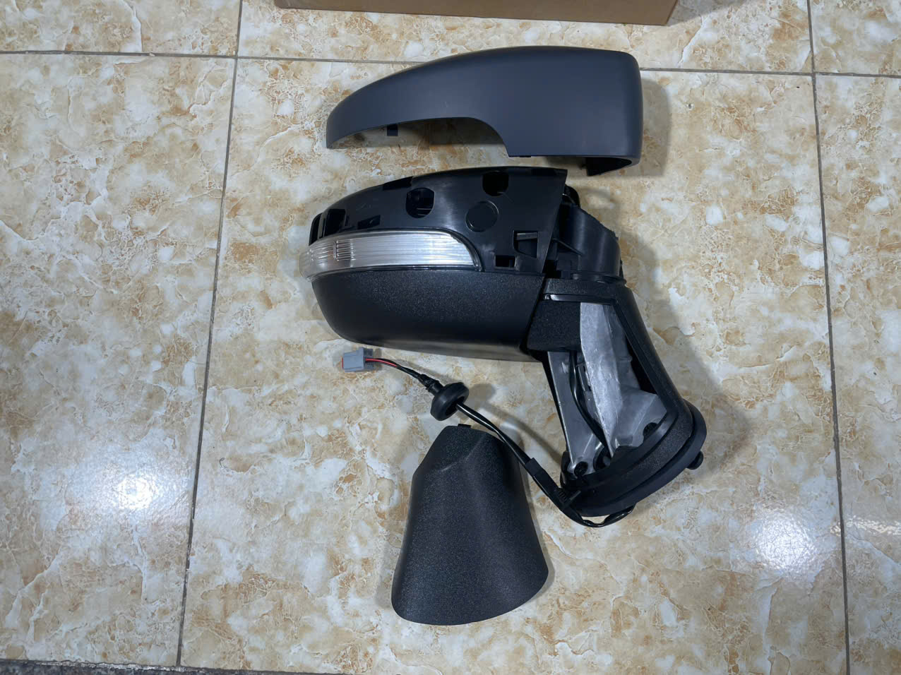 gương chiếu hậu ford ecosport 2014-2017 GN1Z17682W